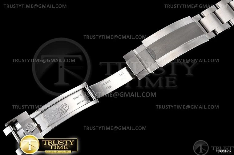 0101 ROLSUB0295B – Submariner Compact 1043